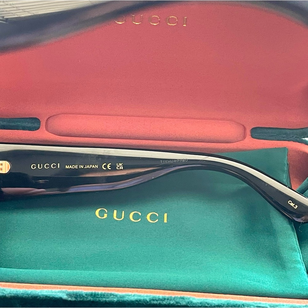 ❌SOLD❌ New Gucci Sunglasses - Picture 8 of 10